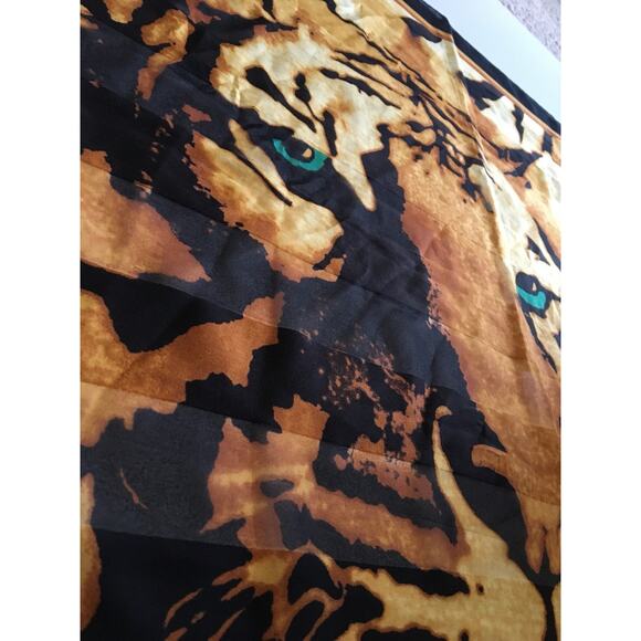 Vintage Elaborate Striped Tiger Scarf - Picture 5 of 8